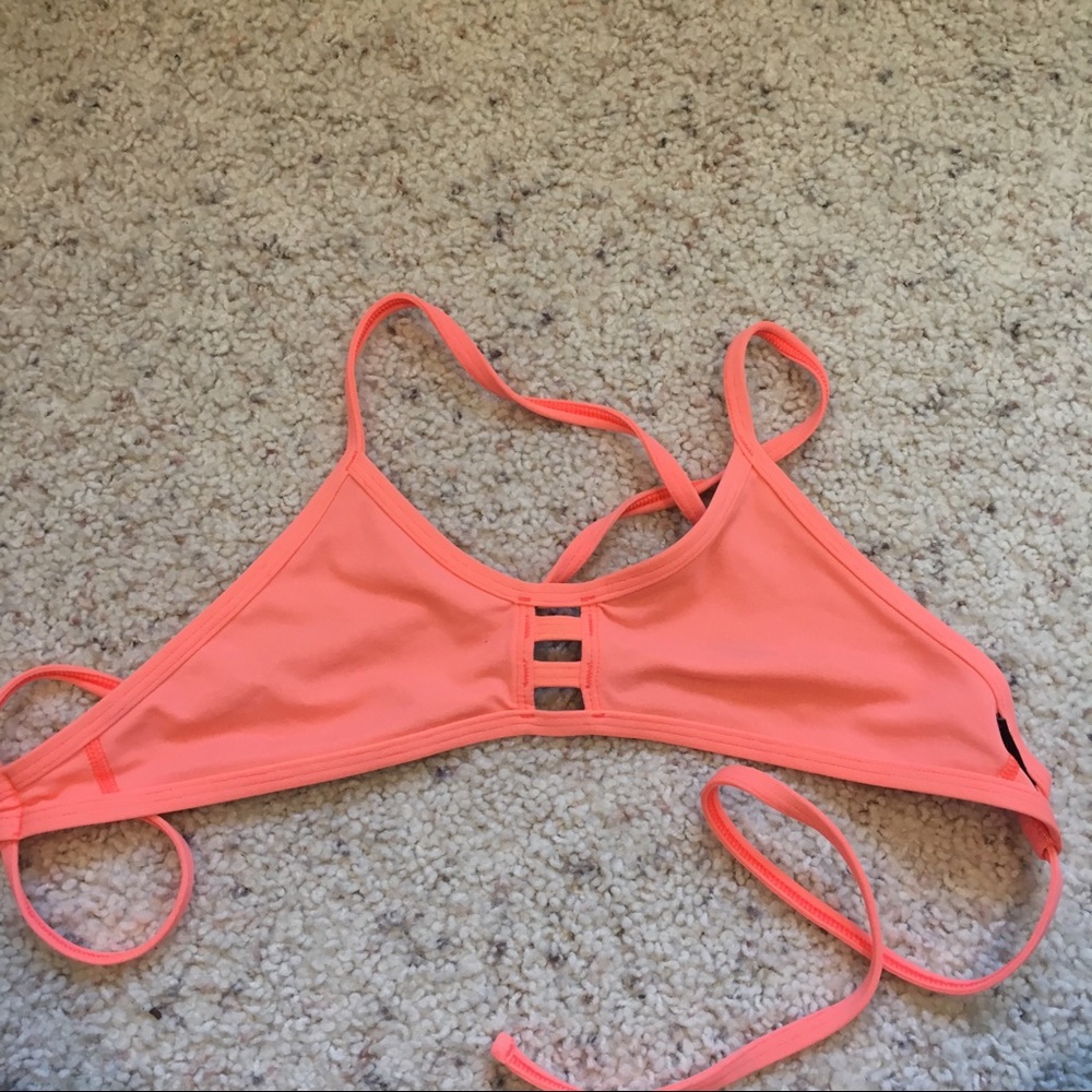 Jolyn bikini top